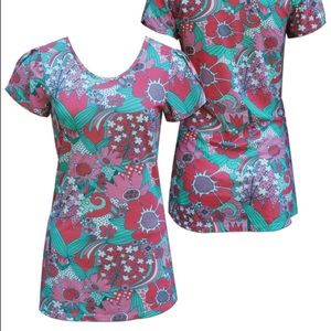 Groovy Blooms tulip sleeve tee Blue Platypus